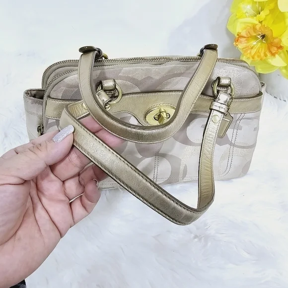 Coach Penelope signature satchel handbag cream and gold - Picture 5 of 11